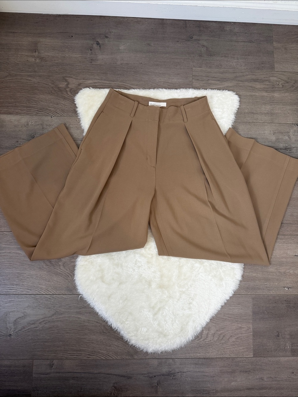 Oak + Fort Pleated Wide Leg Trouser - Picture 3 of 16
